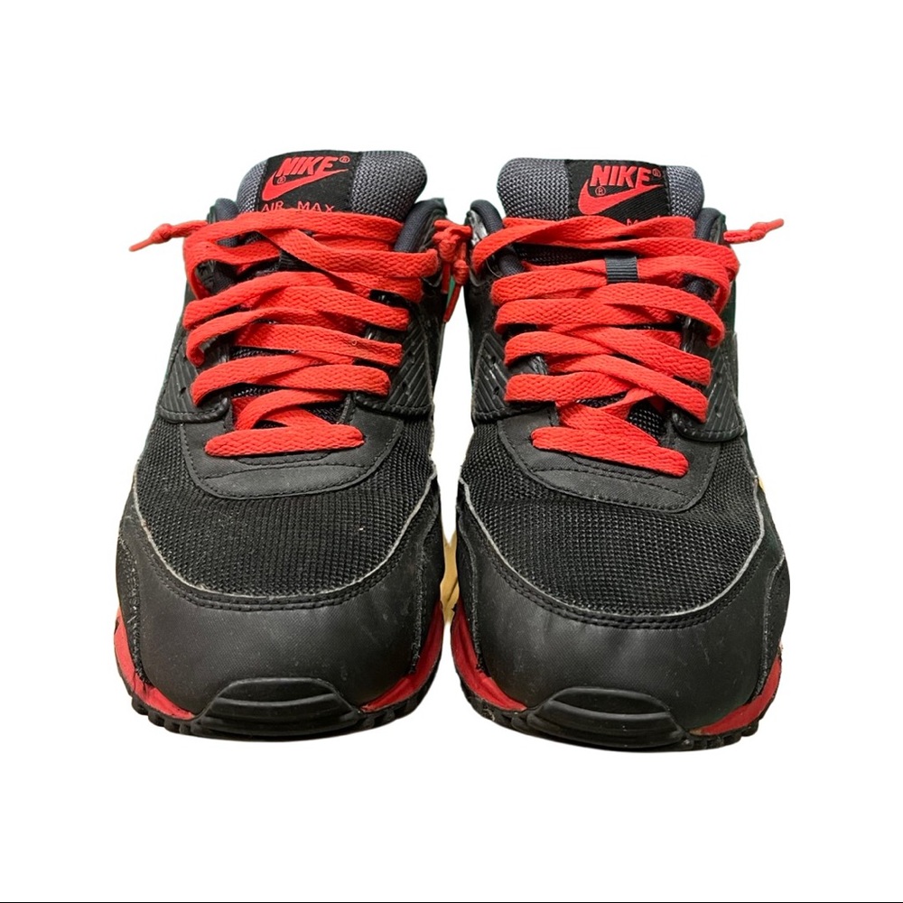 Nike red and black airmax